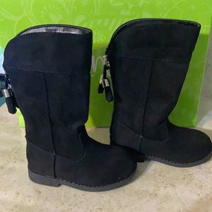 Infant/Toddlers size 5 suede like black boot